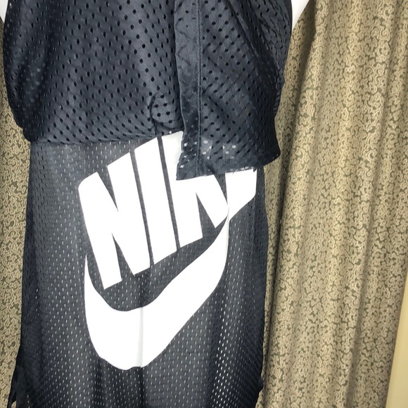 SOLD Nike black double mesh Racerback tank small - Picture 3 of 8